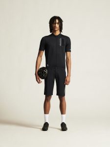1910571-999000_Adv20Gravel20SS20Jersey20M_closeup1