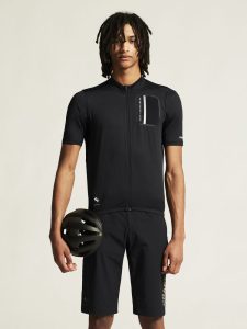 1910571-999000_Adv20Gravel20SS20Jersey20M_closeup4