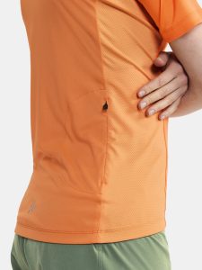 1910587-579533_Core20Offroad20SS20Jersey20W_closeup4