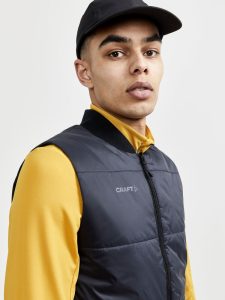 1910986-999000_CORE20Light20Padded20Vest20M_Closeup3