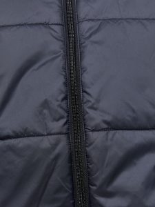 1910986-999000_CORE20Light20Padded20Vest20M_Closeup5