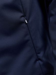 1910990-396000_CORE20Explore20Soft20Shell20Jacket20M_Closeup4