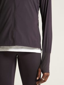 1911241-499000_ADV20Essence20Wind20Jacket20W_closeup13