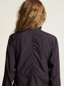 1911241-499000_ADV20Essence20Wind20Jacket20W_closeup6