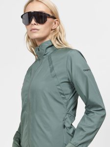 1911241-626000_ADV20Essence20Wind20Jacket20W_Closeup3