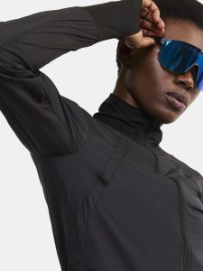 1911241-999000_ADV20ESSENCE20WIND20JACKET20W_closeup11