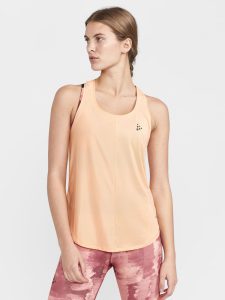 1911243-840000_Core20Essence20Singlet20W_Closeup1