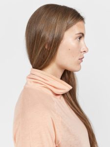 1911314-840200_ADV20SubZ20Wool20LS20Tee20220W_Closeup5