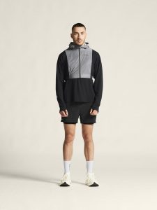 1911324-926000_ADV20Lumen20Short20Vest_closeup1