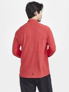 1911332-453000_ADV20SubZ20Wool20LS20Tee20220M_Closeup2