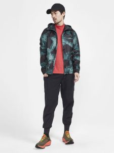 1911332-453000_ADV20SubZ20Wool20LS20Tee20220M_Closeup6