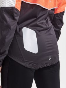 1911427-825895_Adv20Bike20Hydro20Lumen20Jacket20W_Closeup5