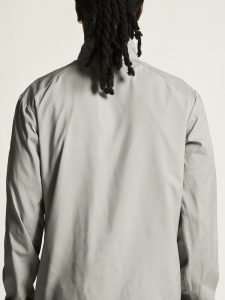 1911443-918000_20ADV20Essence20Wind20Jacket20M_closeup6