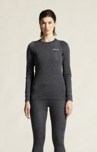 1911548-998000_Wool20Merino20LS20Tee20W_closeup4
