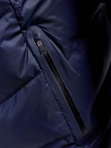 1911632-396000_ADV20Explore20Down20jacket20M_Closeup3