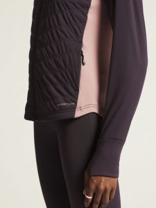 1911670-499726_ADV20Essence20Warm20Jacket20W_closeup6