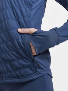1911670-698000_ADV20Essence20Warm20Jacket20W_Closeup4