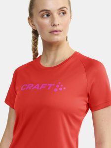 1911785-484000_Core20Essence20Logo20Tee20W_closeup3