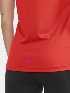 1911785-484000_Core20Essence20Logo20Tee20W_closeup4