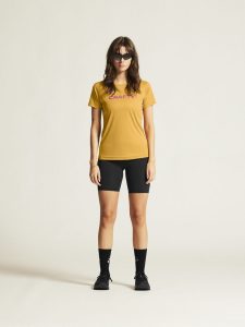 1911785-518744_Core20Essence20Logo20Tee20W_closeup1