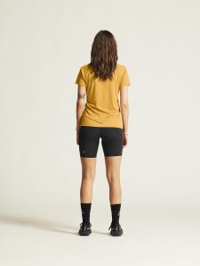 1911785-518744_Core20Essence20Logo20Tee20W_closeup3