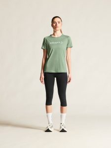 1911785-6300_Core20Essence20Logo20Tee20W_Closeup1