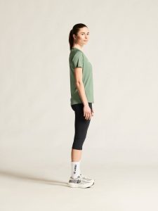 1911785-6300_Core20Essence20Logo20Tee20W_Closeup2