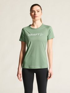 1911785-6300_Core20Essence20Logo20Tee20W_Closeup4