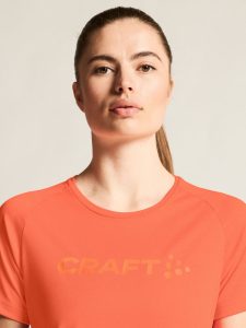 1911785-7370_Core20Essence20Logo20Tee20W_Closeup5