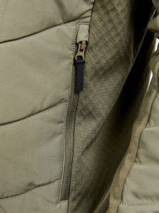 1911890-664000_ADV20Explore20Hybrid20Jacket20M_Closeup5