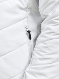 1911890-914000_ADV20Explore20Hybrid20Jacket20M_Closeup4