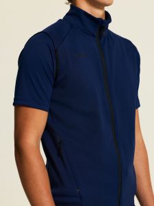 1912161-390000_ADV20Unify20Vest20M_closeup6