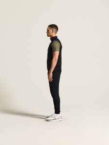 1912161-999000_ADV20Unify20Vest20M_closeup4
