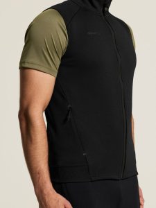 1912161-999000_ADV20Unify20Vest20M_closeup8