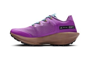1912172-781698_CTM20Ultra20Carbon20Trail20W_Closeup1