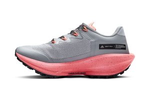 1912172-935410_CTM20Ultra20Carbon20Trail20W_Closeup1