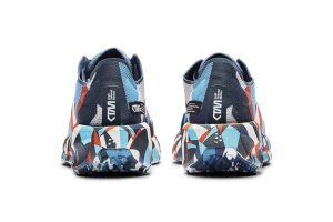 1912179-013573_CTM20Ultra20Carbon20220M_Closeup2