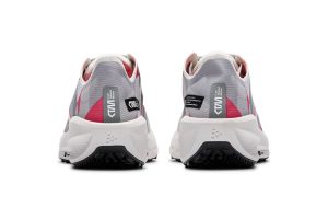 1912180-013410_CTM20Ultra20Carbon20220W_Closeup2