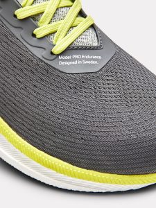 1912184-995914_PRO20Endur20Distance20W_Closeup5
