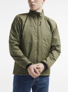 1912215-664000_CORE20Light20Padded20Jacket20M_Closeup1