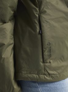 1912216-664000_CORE20Light20Padded20Jacket20W_Closeup4