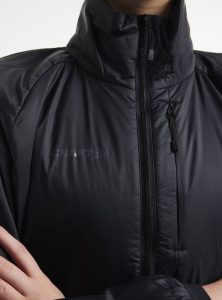 1912216-999000_CORE20Light20Padded20Jacket20W_Closeup3