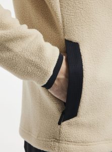 1912220-211999_ADV20Explore20Pile20Fleece20jacket20M_Closeup4