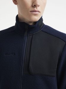 1912220-396999_ADV20Explore20Pile20Fleece20jacket20M_Closeup3