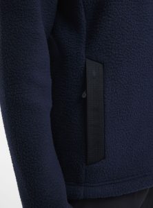 1912221-396999_ADV20Explore20Pile20Fleece20jacket20W_Closeup4