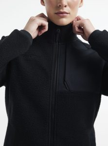 1912221-999000_ADV20Explore20Pile20Fleece20jacket20W_Closeup3