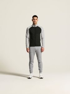 1912224-950999_ADV20Unify20Hybrid20Jacket20M_closeup1