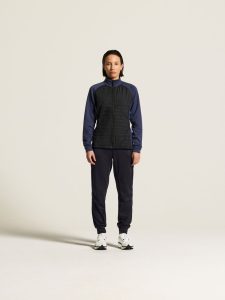 1912225-390999_ADV20Unify20Hybrid20Jacket20W_closeup1
