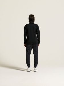 1912225-999000_ADV20Unify20Hybrid20Jacket20W_closeup3