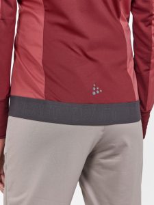 1912427-421447_ADV20Nordic20Training20Speed20Jacket20W_Closeup4
